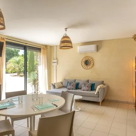 1ch Climatisée, Piscine - Le Devez Hébergement de vacances
